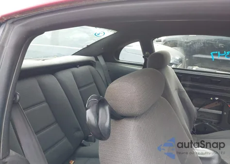 2000 Ford Mustang из США, поврежденный, VIN 1FAFP4049YF303390